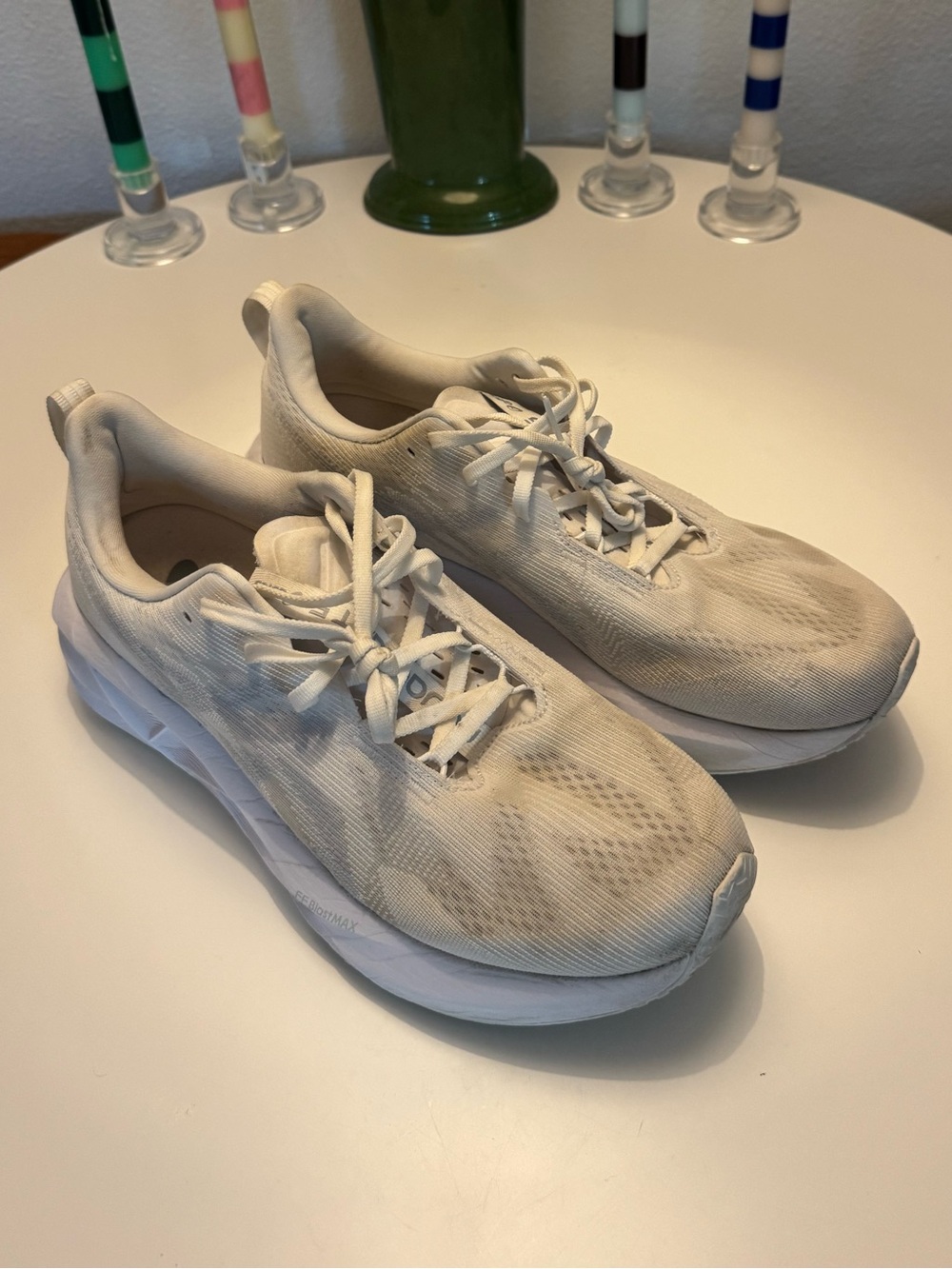 ASICS Novablast 5